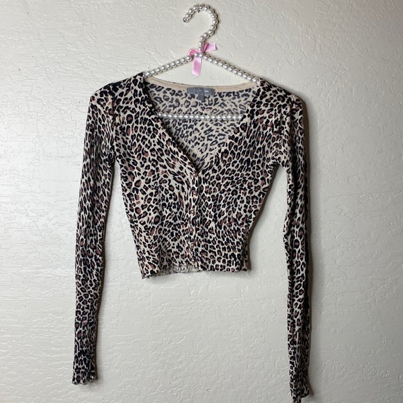 Toi et Moi Sweaters - Leopard crop long sleeve cardigan